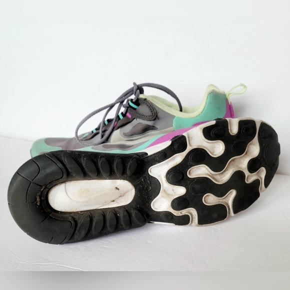 Nike Air Max 270 React - Picture 7 of 8